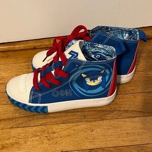 Size 2 Kids Sonic High-Top Sneakers